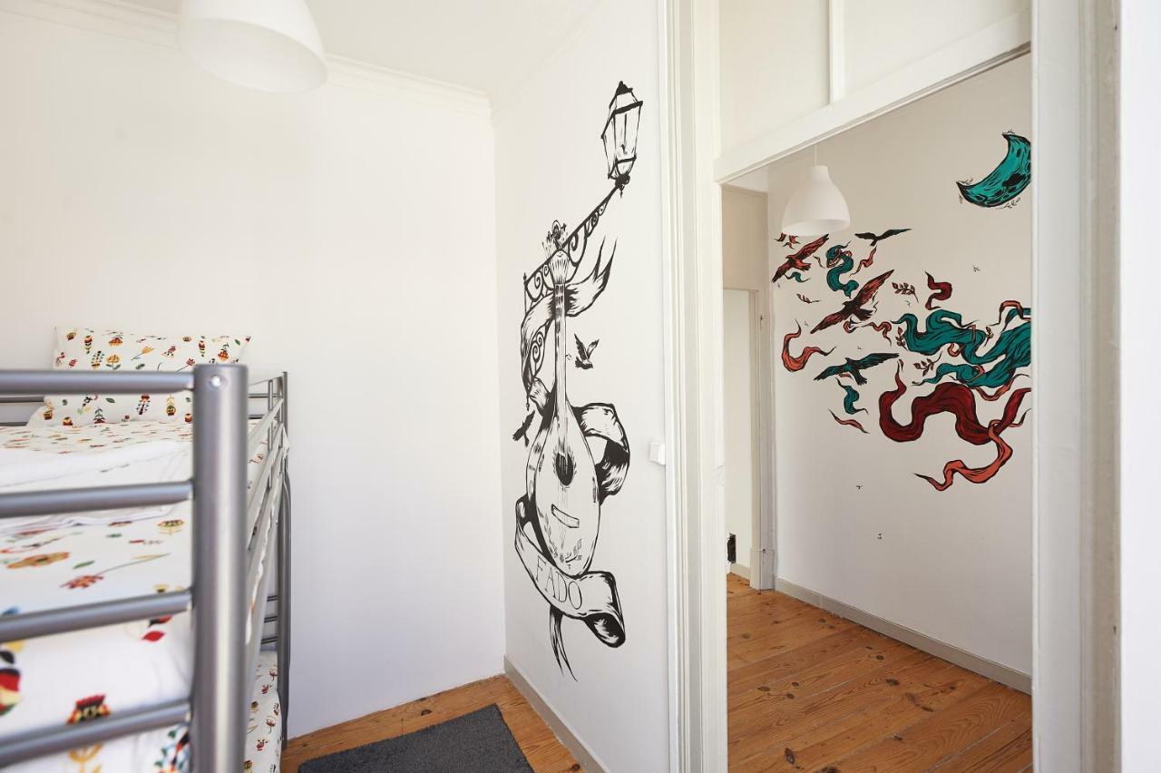 Love Inn Bairro Alto 4 Лиссабон Экстерьер фото