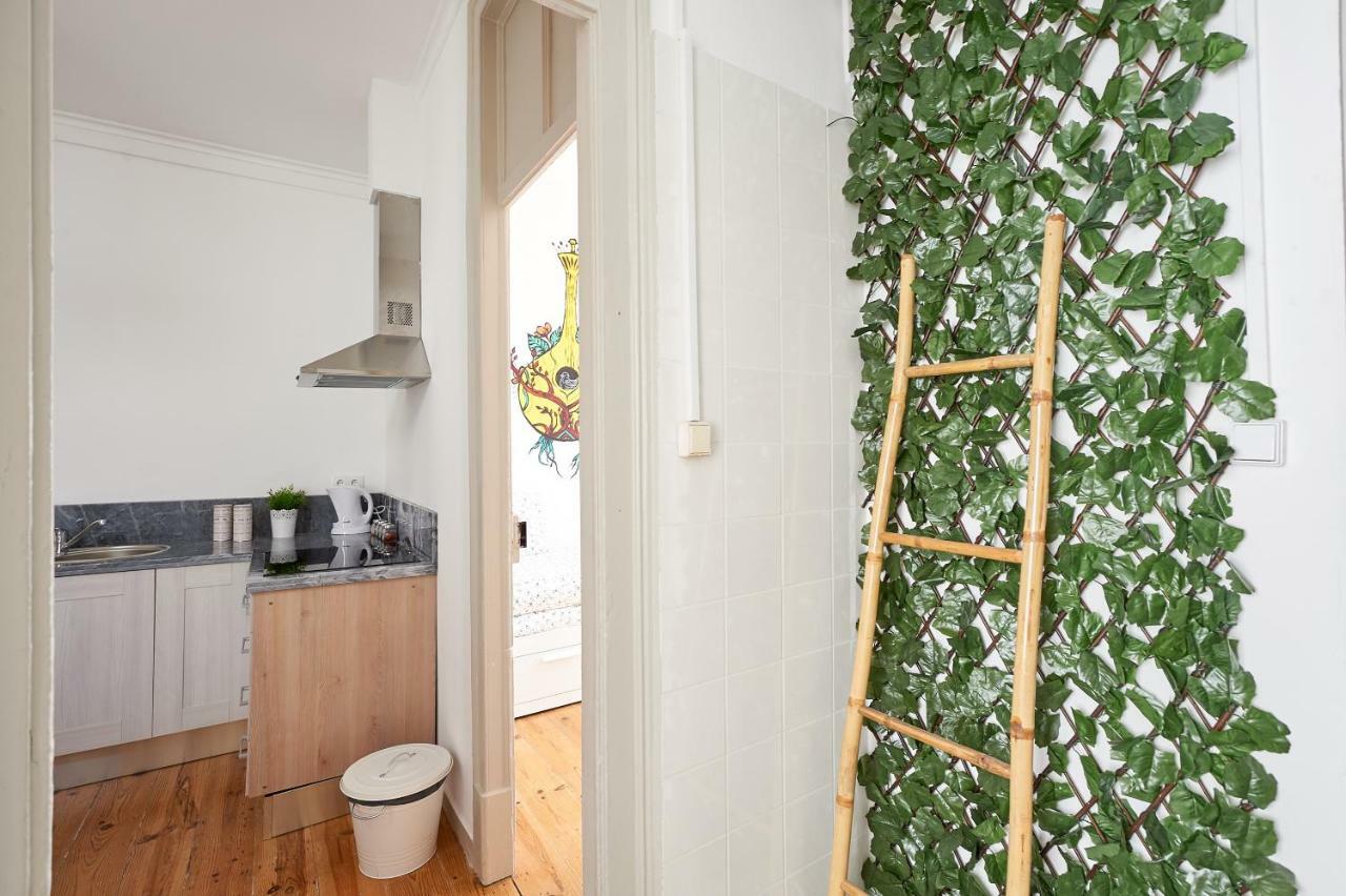 Love Inn Bairro Alto 4 Лиссабон Экстерьер фото