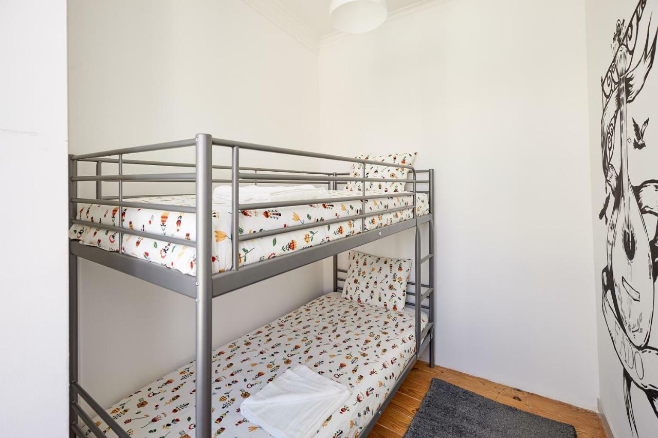 Love Inn Bairro Alto 4 Лиссабон Экстерьер фото