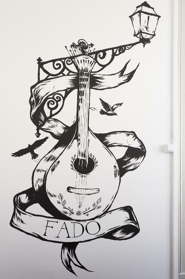 Love Inn Bairro Alto 4 Лиссабон Экстерьер фото